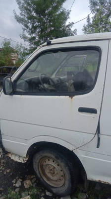 Toyota hiace sol ön kapi yedek parça