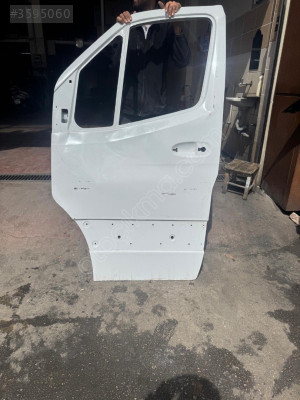 MERCEDES SPRİNTER SOL ÖN KAPI ORJINAL