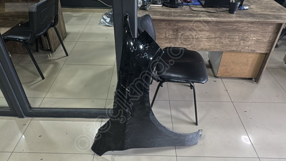 MERCEDES CLA W117 SAĞ ÖN ÇAMURLUK