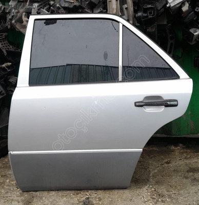 MERCEDES E200 SOL ARKA KAPI ÇEVİK OTO ÇIKMA