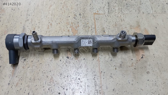 04L130089B AUDİ A3 1.6 TDI CLH MOTOR ENJEKTÖR KÜTÜĞÜ