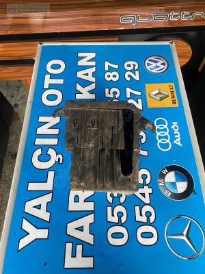 renault trafic sikorta alt üst kapağı