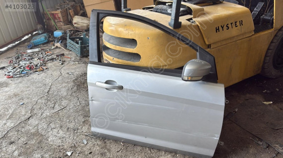 2010 FORD FOCUS 2.5 ÇIKMA HATASIZ SAĞ ÖN KAPI YEDEK PARÇA