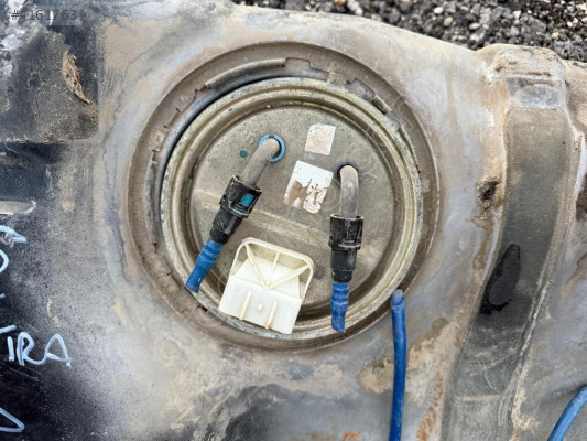 OPEL VECTRA B BENZİN ŞAMANDIRASI ORJİNAL ÇIKMA 97-01 MODEL