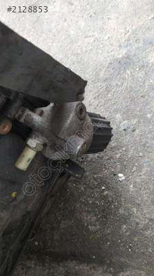 Clio 1.2 yağ soğutucu çıkma