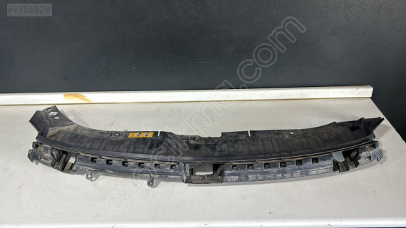 MERCEDES GLA H247 ÖN TAMPON ÜST KAPLAMA 2478858203