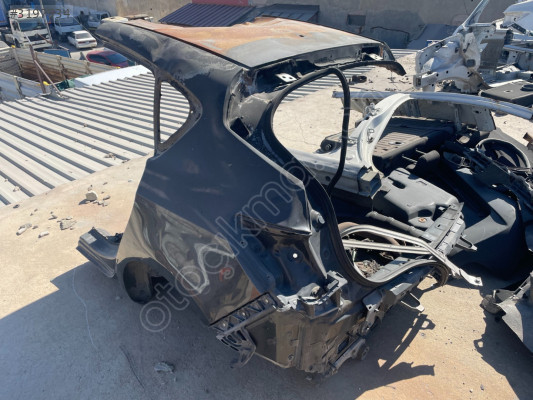 OPEL ASTRA J HB SOL ARKA ÇAMURLUK ÇEYREK