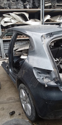 renault clio 5 2021 kesme tavan arka (boş) (son fiyat)