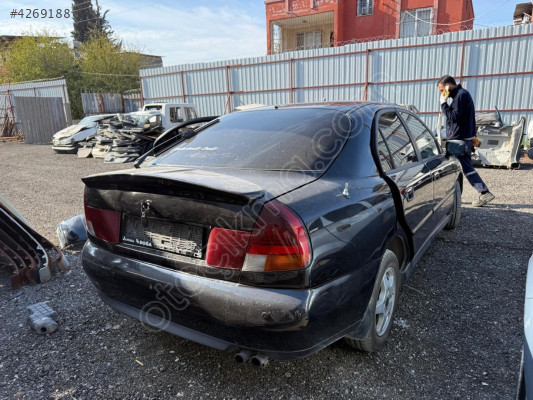 MİTSUBİSHİ CARİSMA DEPO KAPAĞI ORJİNAL ÇIKMA 96-00 MODEL