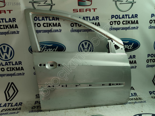 Renault Clio 3 Sağ ön kapı Orjinal