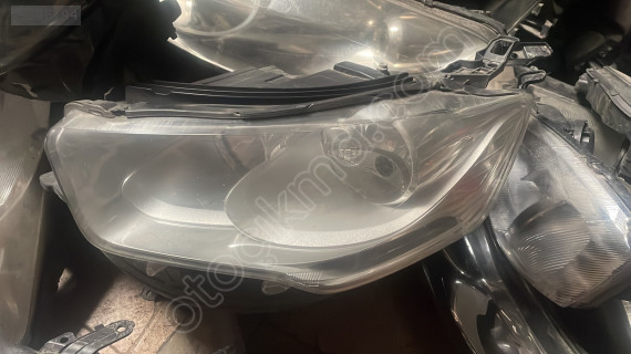 Citroen C Elysee sol ön far hatasız