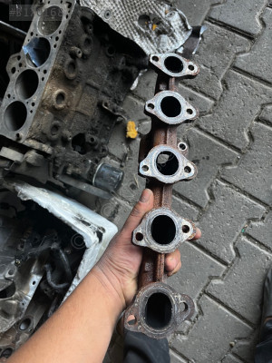 Ford curiyer eksoj manifoldu