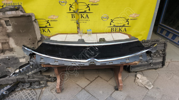 OPEL CROSLAND ÖN PANJUR PİANO BLACK ÇIKMA ORJİNAL YEDEK PARÇA