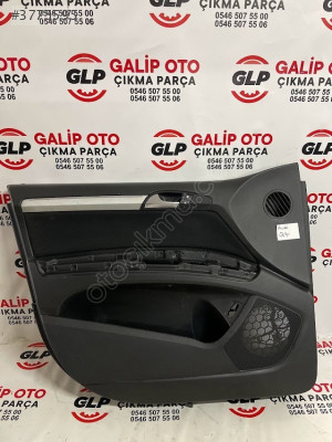 AUDİ Q7 SOL ÖN KAPI DÖŞEMESİ HATASIZ ORJİNAL ÇIKMA