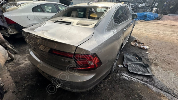 Volvo s90 2020 model  koltuk takımları şanzıman çıkma
