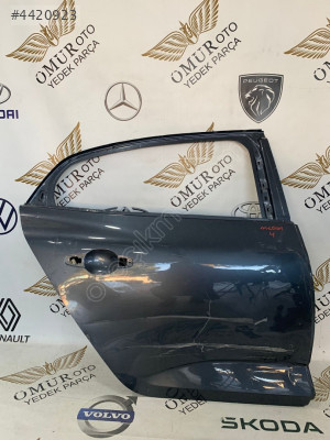 RENAULT MEGANE 4 SAĞ ARKA KAPI (16-25) ORJİNAL ÇIKMA