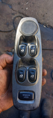 Çıkma hyundai accent milenyum kasa cam açma düğmesi