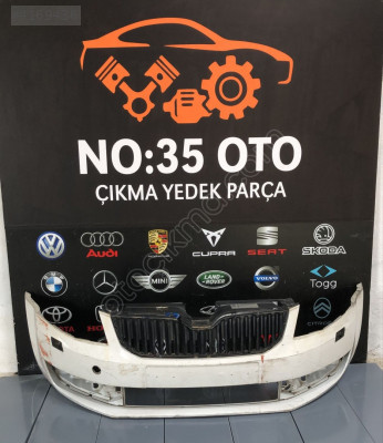 5E0807221 SKODA OCTAVİA ÖN TAMPON 2018-2021