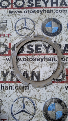 1K0201375 Golf 8 1.0 tsi benzinli yakıt şamandırası somunu