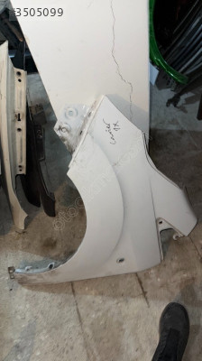 FORD COURİER SOL ÇAMURLUK 1X ORJİNAL ÇIKMA