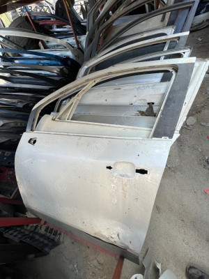 2019 Toyota corolla çıkma ön sol kapı