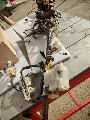 COROLLA 2002-2007 TORPIDO DEMİR-SİGORTA KUTU-BEYİN-DÜZCE ÇIKMA