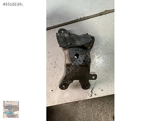 8K0199388 audi a4 a5 passat b8 sağ motor kulağı