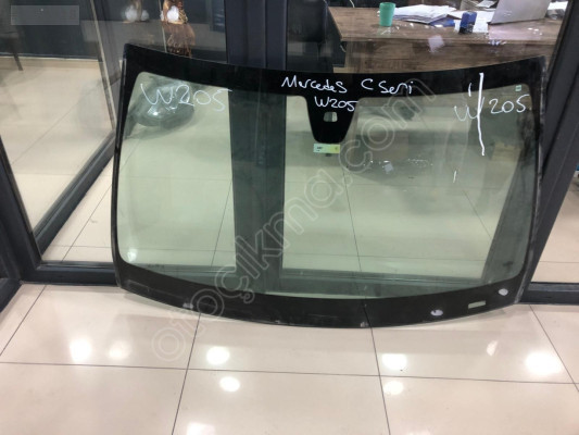 MERCEDES C SERİ W205 ÖN CAM 2058210211
