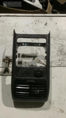 Jetta Arka Havalandırma Izgarası Komple 5C6864298F 5C6864298