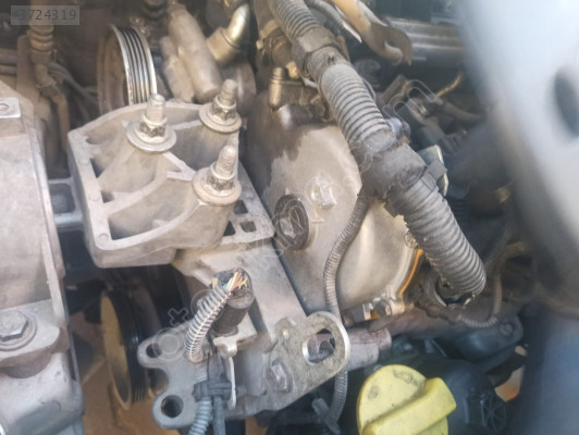 Fiat Fiorino 1.3 sağ motor kulağı