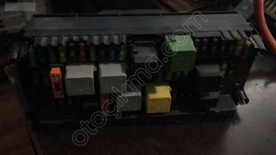 MERCEDES CLS A2129007024 SİGORTA KUTUSU OTO FEDAİ