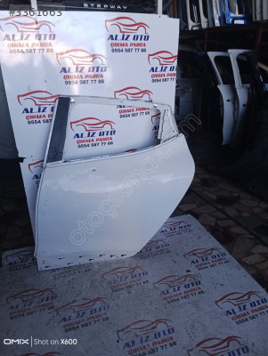 Renault Clio 4 sol arka kapı