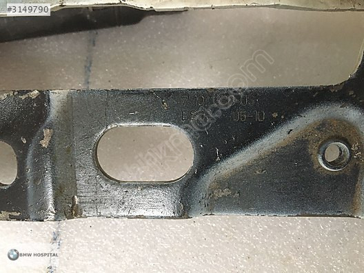 BMW F10 KAPUT MENTEŞESİ ( ORJİNAL )