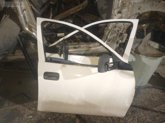 OPEL COMBO SAG ÖN KAPI ÇIKMA