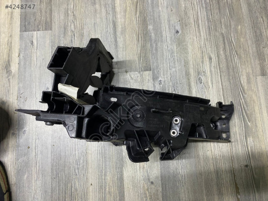 Q5 FAR BRAKETİ SOL 2008 2012 8R0805607 SIFIR ÇAĞRI OTO MASLAK