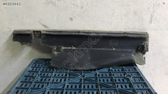 OPEL ASTRA J RADYATÖR ÜST BAKALİTİ ÇIKMA ORJİNAL YEDEK PARÇA