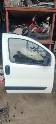 Fiat Fiorino sağ ön kapı orijinal temiz