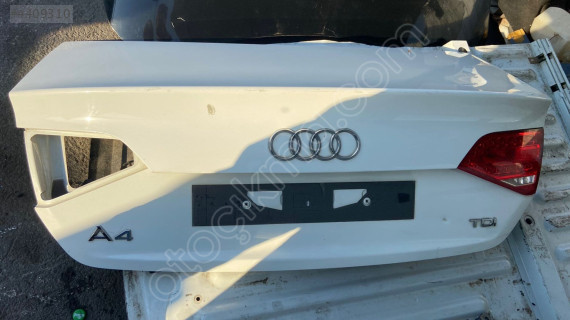 AUDİ A4 BAGAJ KAPAĞI KONUK OTO