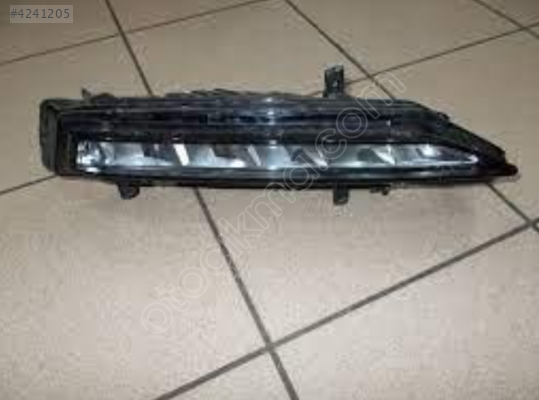 SKODA SUPERB 2020 2022 SAĞ SİS FARI 3V0941700B