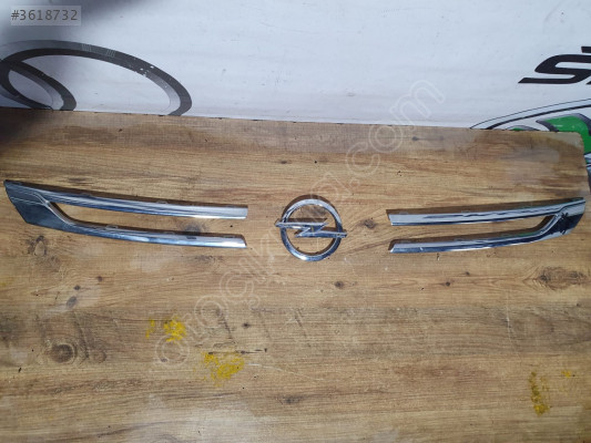 Opel Astra K Modeli için Komple Çıkma Panjur Nikelajları