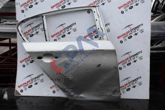 BMW 1 SERİSİ E87 SAĞ ARKA KAPI