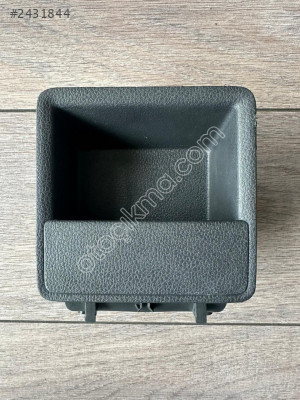 Orta Konsol Arka Cep VW Jetta 2011-2017 5C6863383