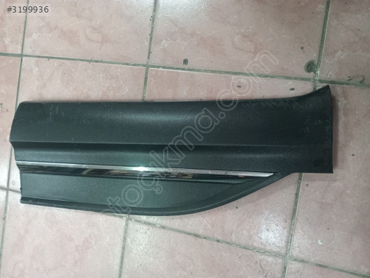 Renault kaleos arka kapi bandi sag 808207885R