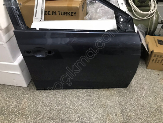 RENAULT MEGANE 4 SAĞ ÖN KAPI ORJİNAL ÇIKMA