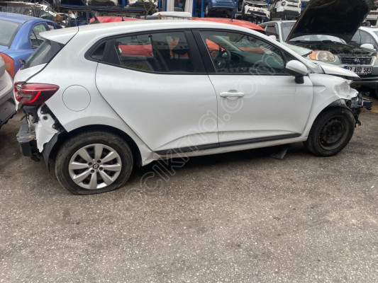 Renault clio 5 sağ ön kapı dolu