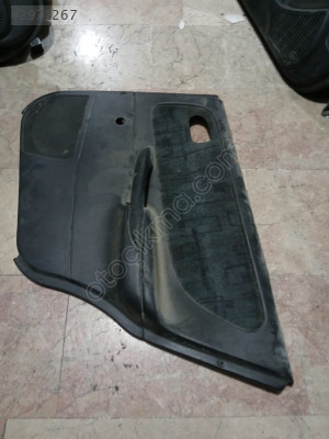 MAZDA 323 SAĞ ARKA KAPI DÖŞEMESİ