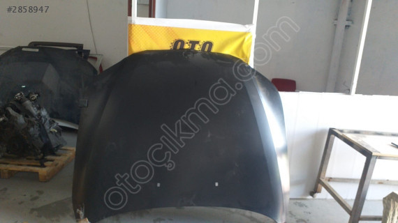 BMW 5 SERİSİ E60 on kapuT