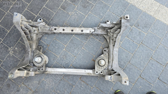 MASERATİ GHİBLİ QUATTROPORTE DİZEL TRAVERS HATASIZ 670001453