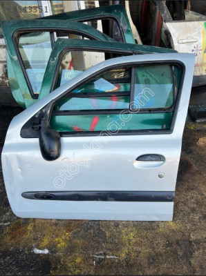 RENAULT CLİO SOL ÖN KAPI