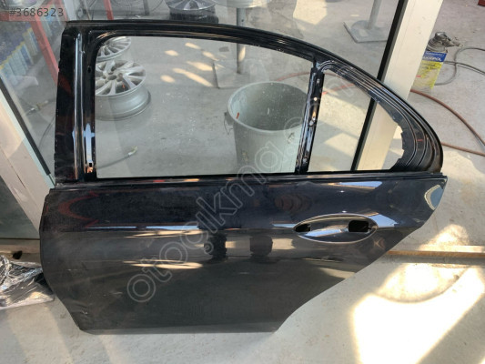 MERCEDES E SERİSİ 2017-2022 W213 SOL ARKA KAPI A2137320110